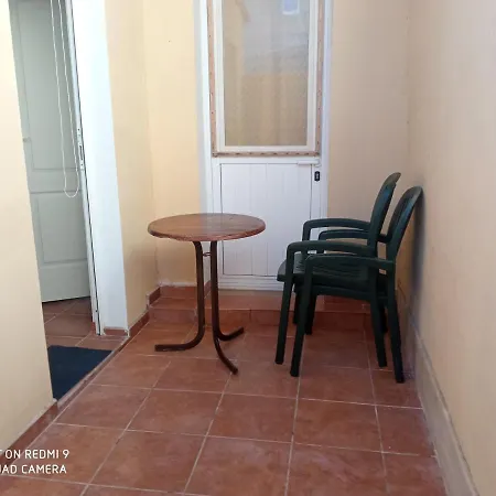 Dany Sur Nyaraló *